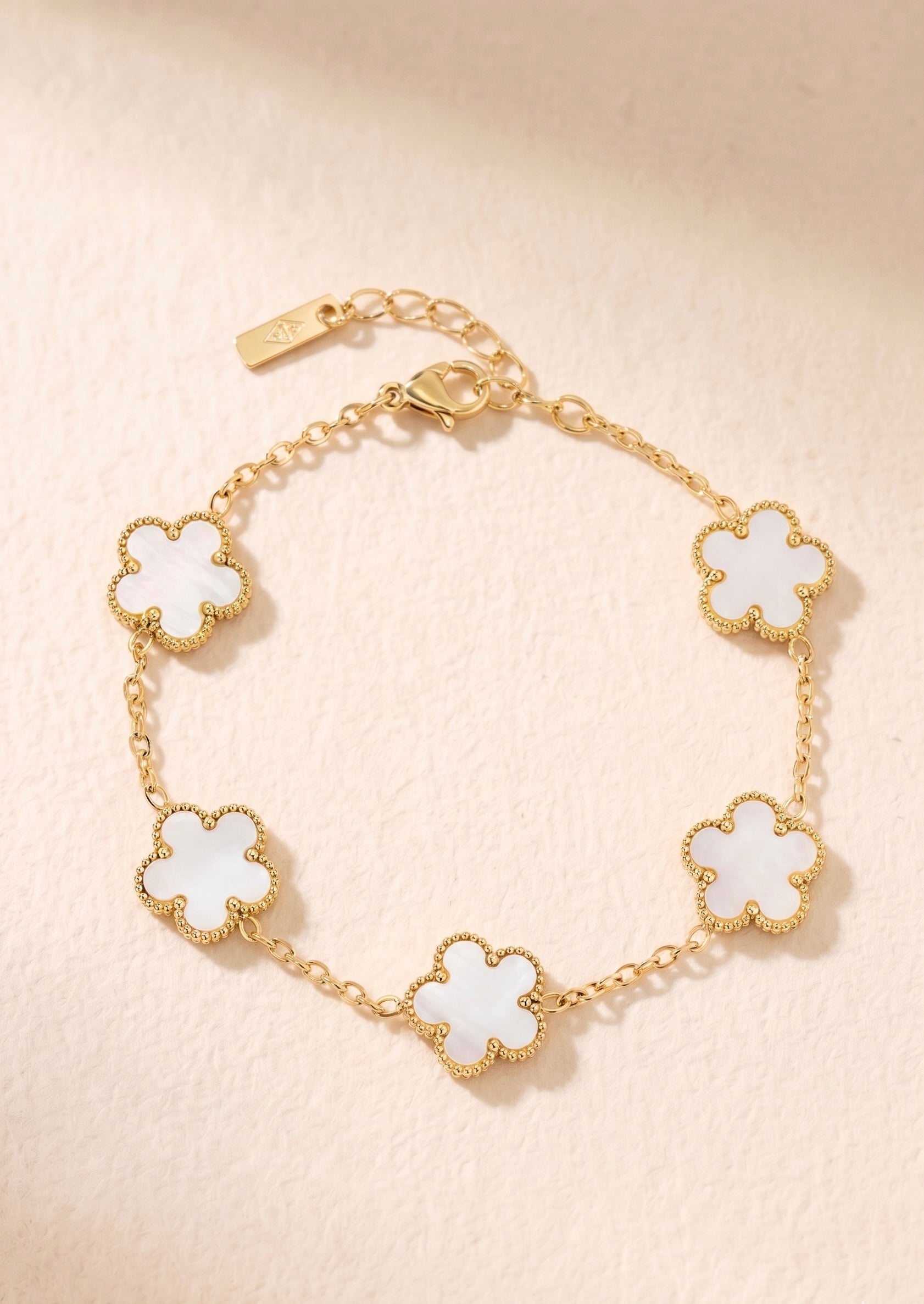 Bracelet à fleur