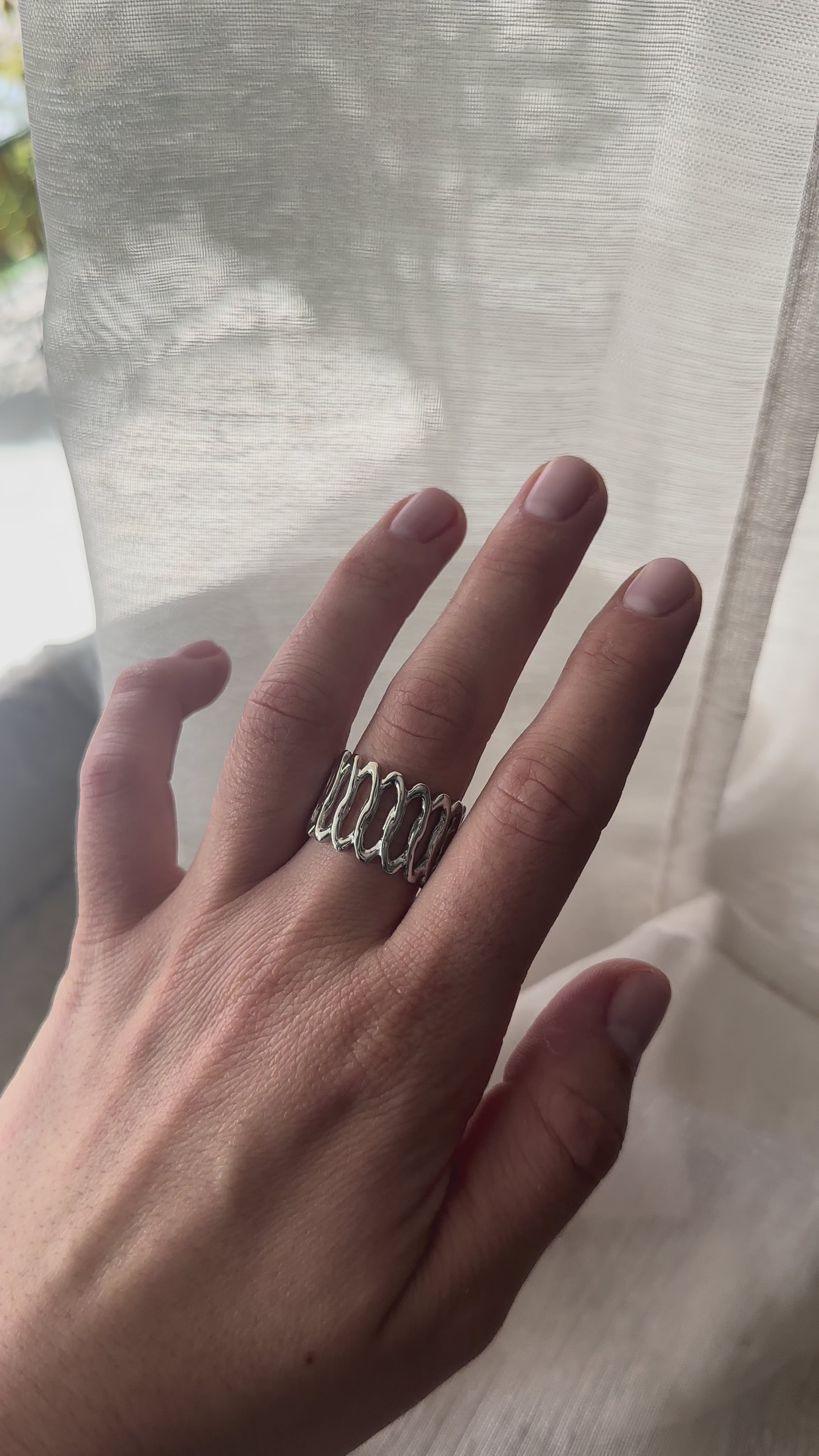 Bague mailles texturées en acier inoxydable 424AQ140